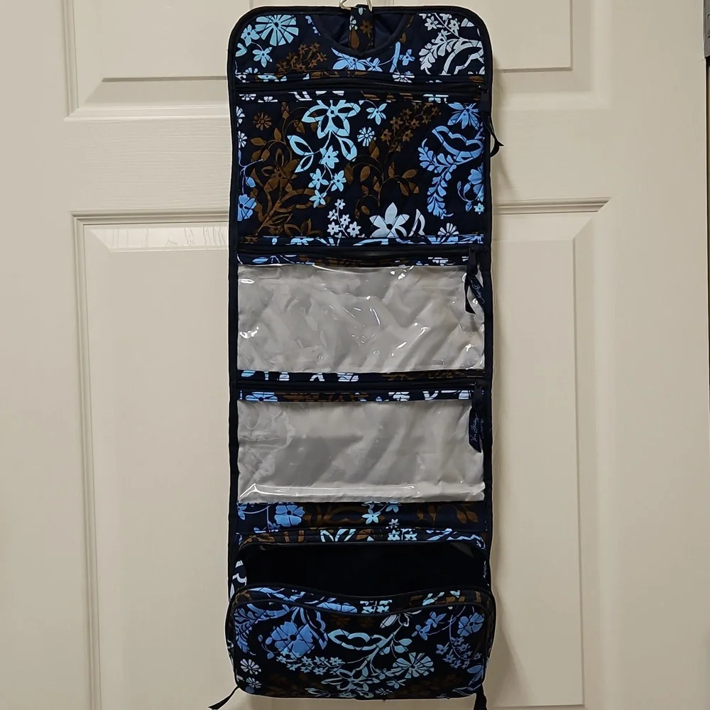 Vera Bradley Hanging Travel Organizer In JAVA FLORAL